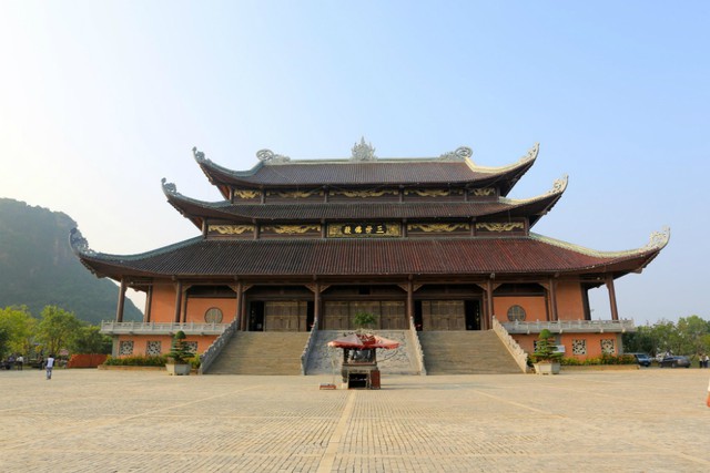 Tour ghép lẻ chùa Bái Đính - Tràng An 01 ngày giá 600k/khách